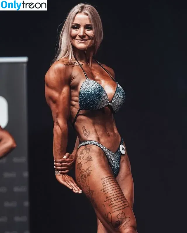 muscularkg nude photo #0004 (_kg_fit)
