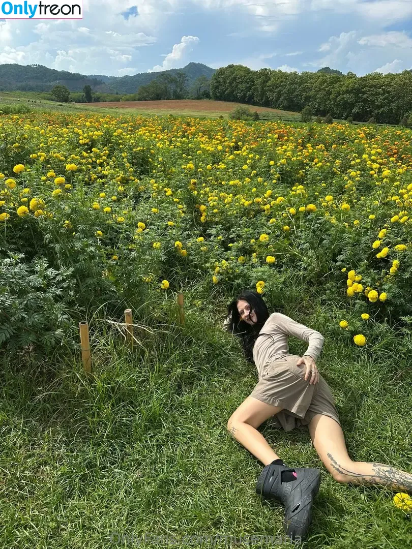 musemaria nude photo #0202 (siriusbluemary)