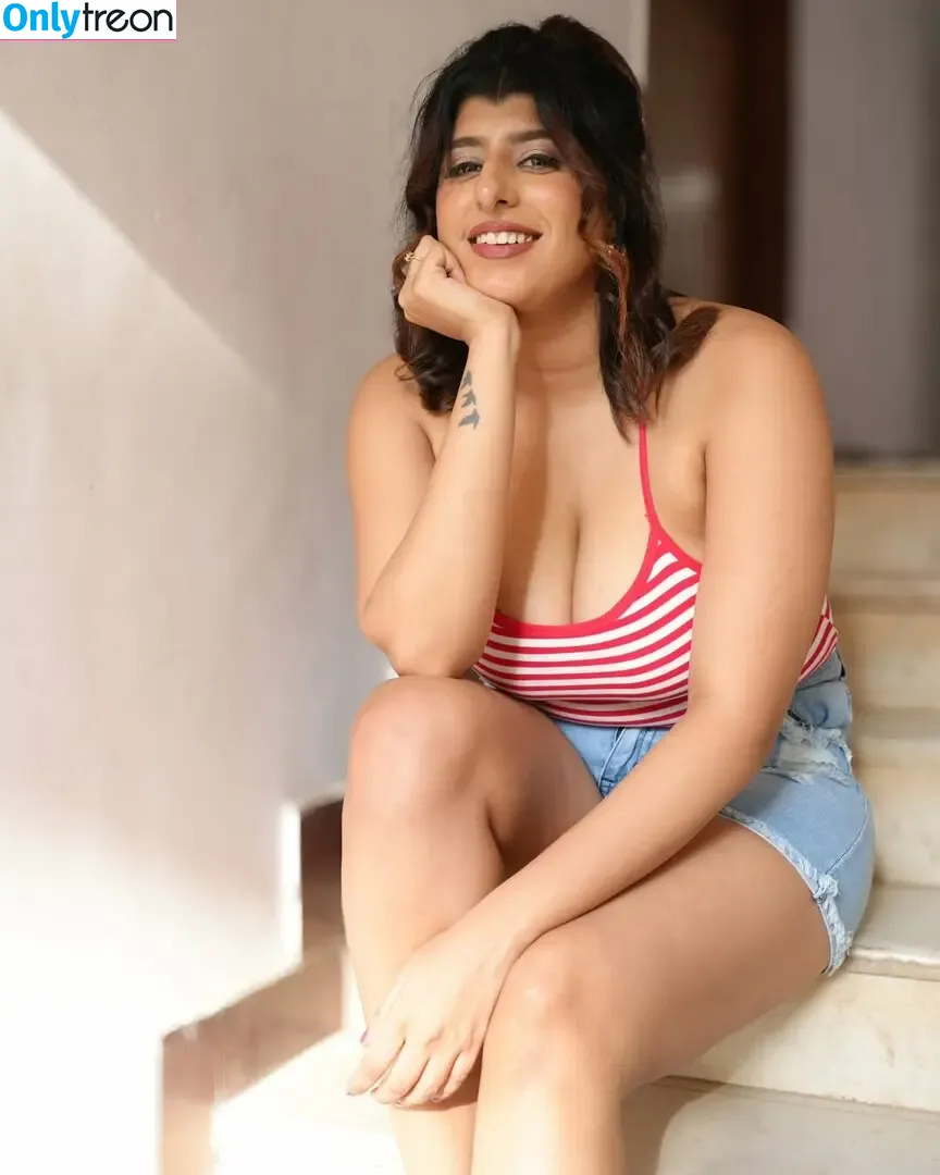 Muskan Thakurani nude photo #0023 (_muskan_thakurani)