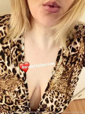 mydarkplayroom / mydarkpassion nude photo #0011