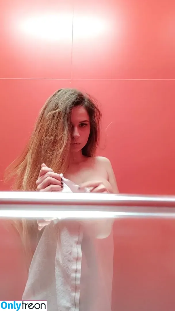 Mydearpolly nude photo #0042 (Angelina Preobrazhenskaya / PollyDollyStar / angelinaloves3 / my_dear_polly / pollydolll)