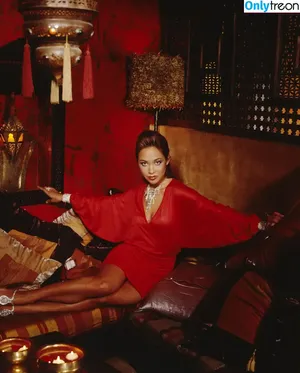 Myleene Angela Klass / myleeneklass nude photo #0009