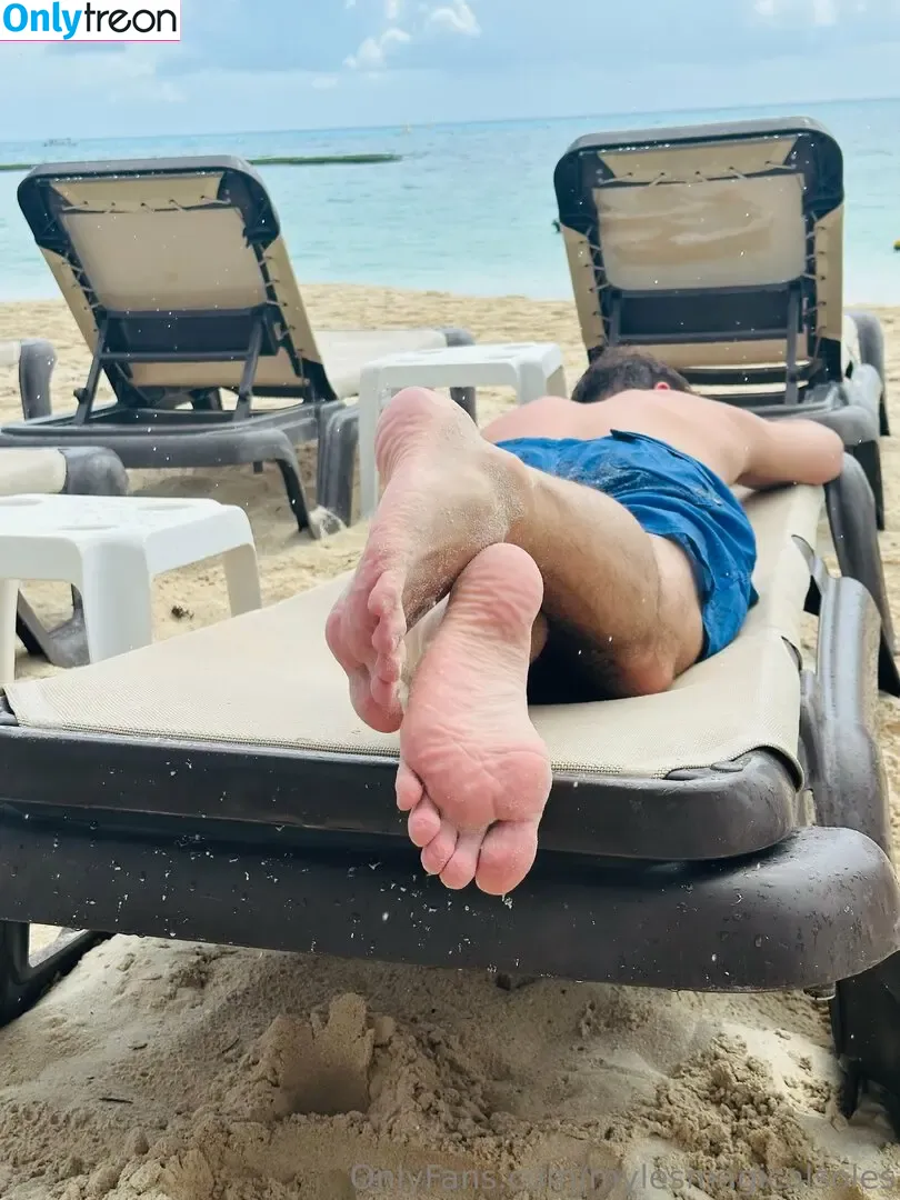 mylesmagicalsoles nude photo #0101 (mylesoneal)