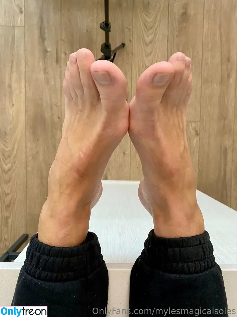 mylesmagicalsoles nude photo #0119 (mylesoneal)