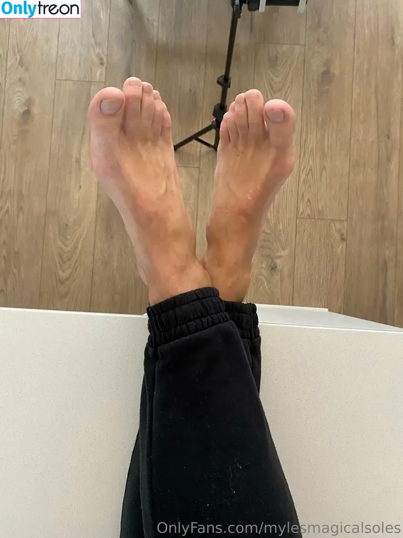 mylesmagicalsoles nude photo #0120 (mylesoneal)