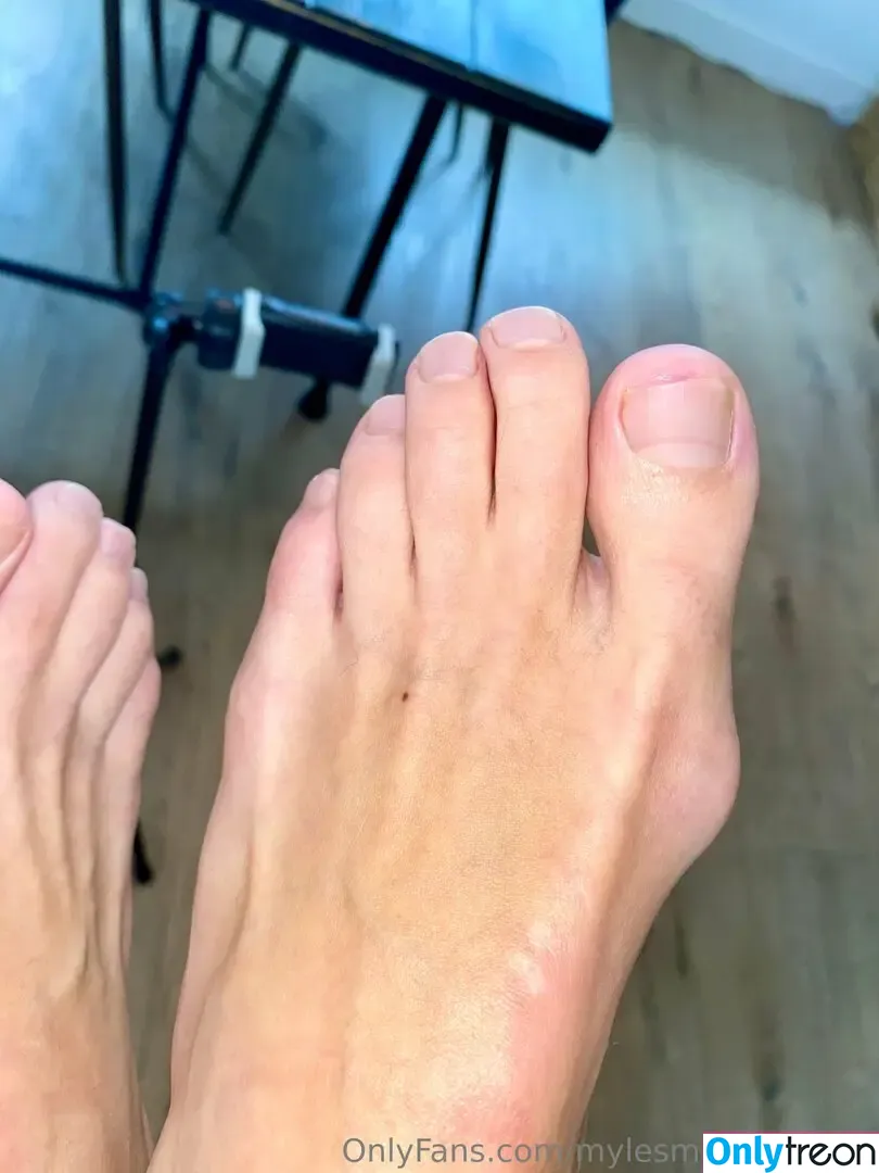 mylesmagicalsoles nude photo #0122 (mylesoneal)