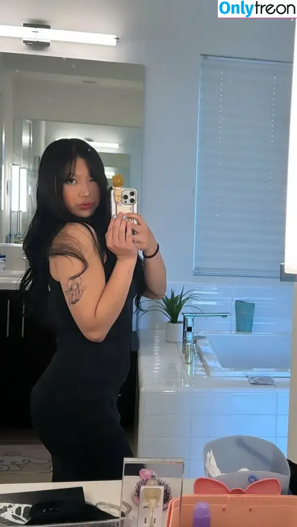 mymelodypark nude photo #0007 (themymelodypark)