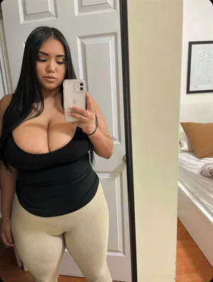 mynamesydalia / _mynamesdiana / dianaonisor7 / mynames.diana nude photo #0019