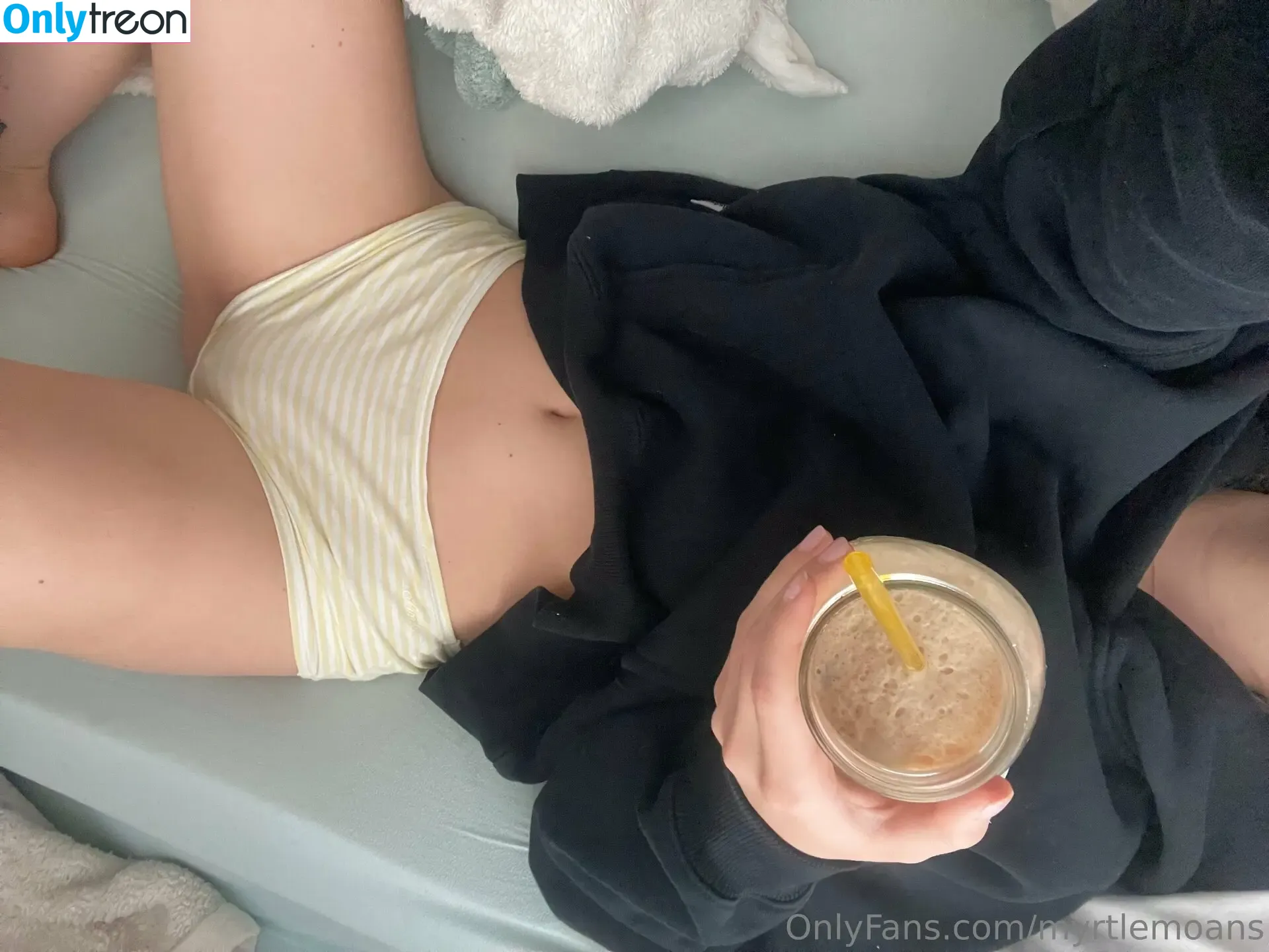 myrtlemoans nude photo #0014 (Moaaningmyrtle / myrtlegail)