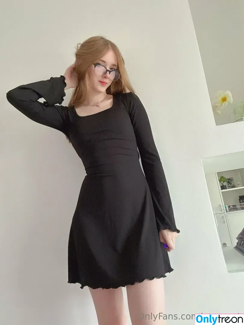 mysaaat nude photo #0201 (mysaaat)