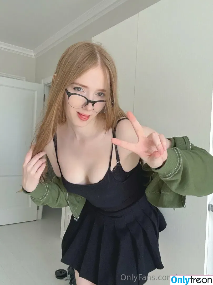mysaaat nude photo #0214 (mysaaat)
