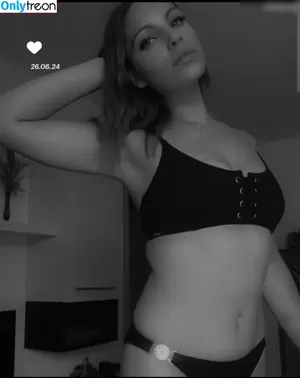  nude photo #0003