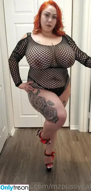 Mzpussycat187 / Mexicomilkers (Latina busty milf / mzmissa187baby nude photo #0084
