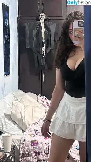 n.nuviaa / lanuvia nude photo #0093