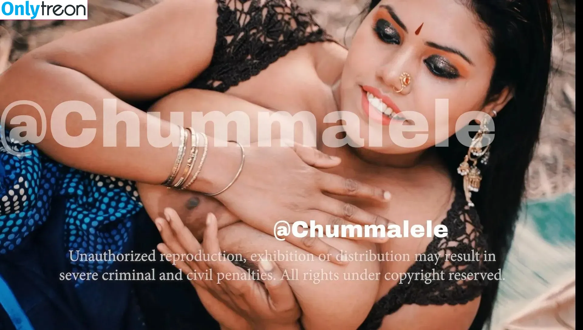 Naari Magazine nude photo #0021 (Indian / NARILUVSU / naarimagazine)