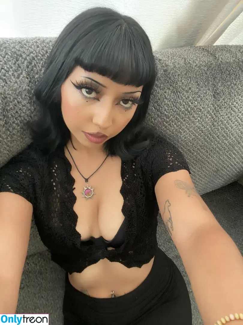 naatalliiee nude photo #0017 (naataliee_e / therealnatalie)