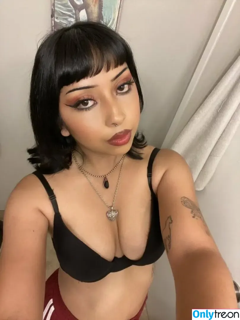 naatalliiee nude photo #0025 (naataliee_e / therealnatalie)