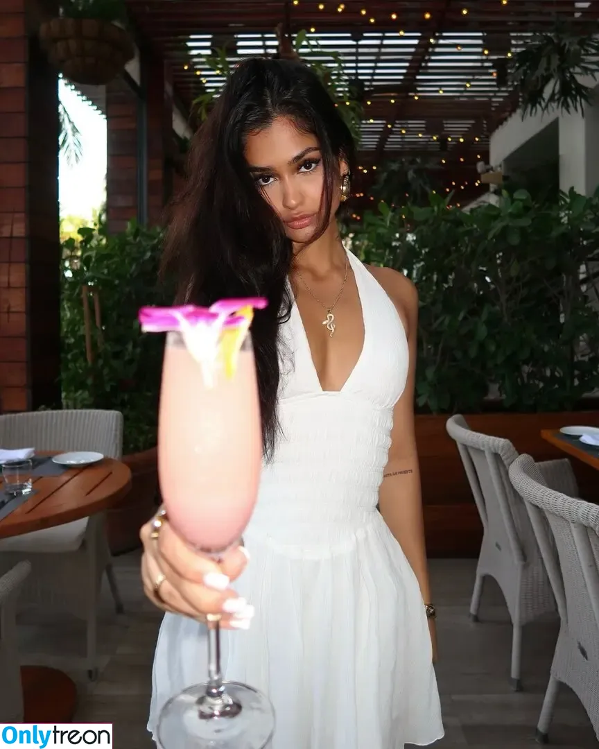 Naaz Torbati nude photo #0313 (naaztorbati)