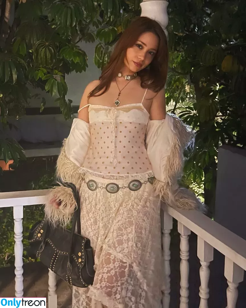 Nadia Goh nude photo #0108 (nadiaelysegoh)