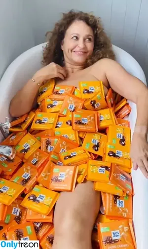 Nadia Sawalha / nadiasawalha nude photo #0090
