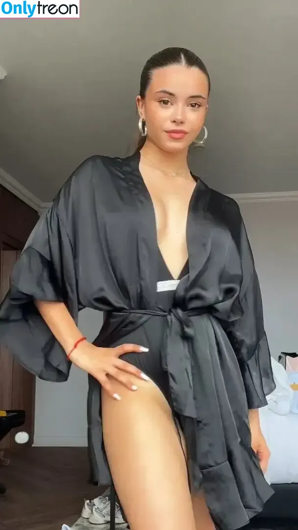 Nadia Vilaplana nude photo #0019 (nadia.vilaplana)