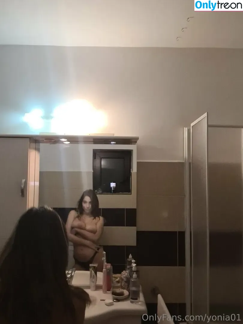 nadine-j.de nude photo #1869 (Mysti C. / nadine__j__ / thenadinejansen)