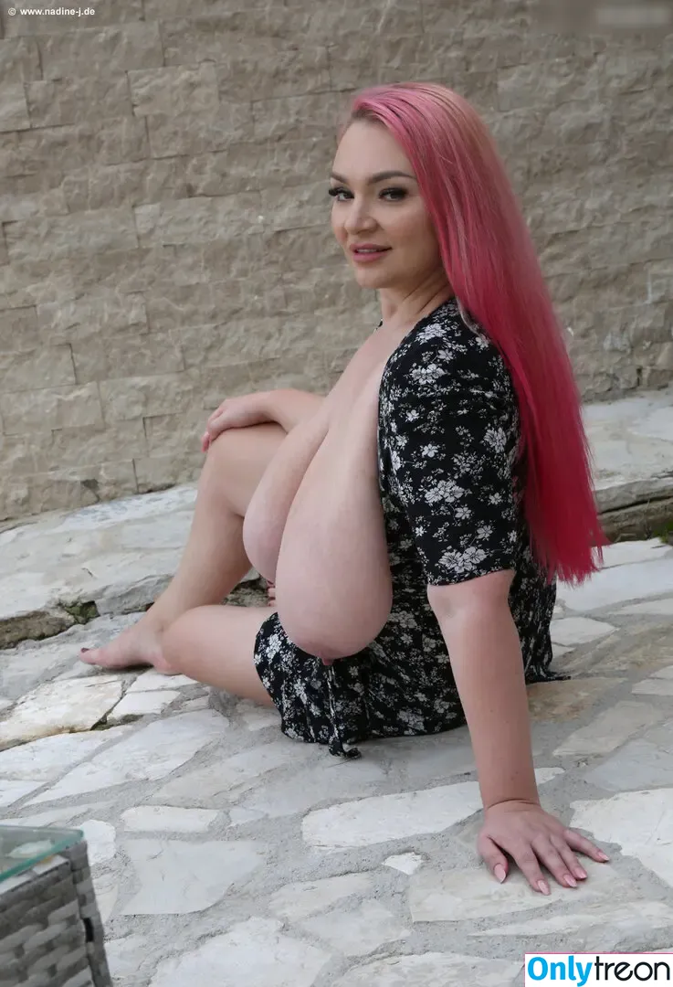 Nadine J nude photo #2573 (nadinejansenofficial)
