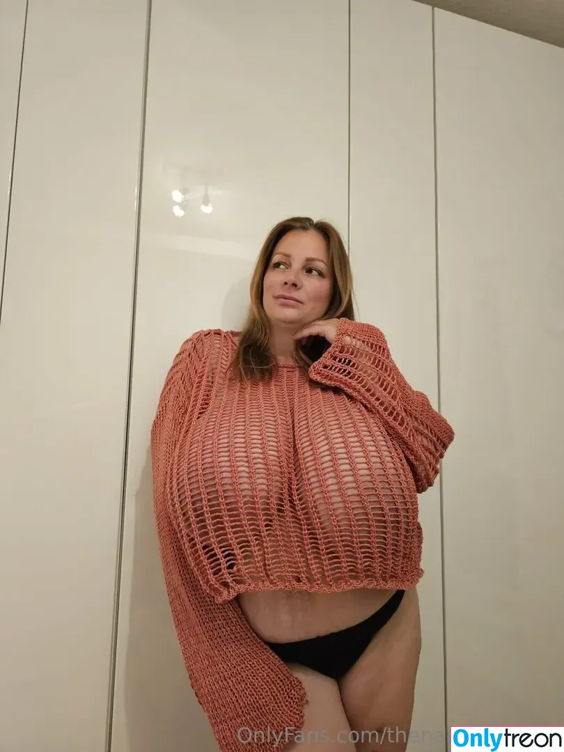 Nadine Jansen nude photo #3349 (nadinejansenofficial / thenadinejansen)