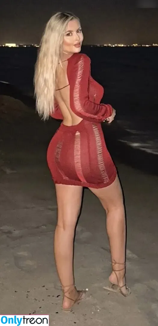 nadine.klr nude photo #0040 (nadine.klr)