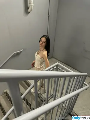  nude photo #0007
