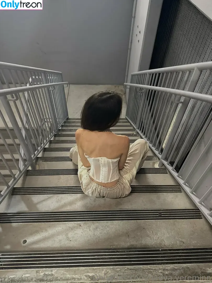nadya.yereminn nude photo #0006 (nadya.yereminn)