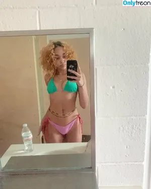 Nahbenji / nahhbenji nude photo #0002