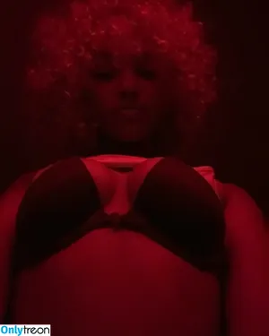 Nahbenji / nahhbenji nude photo #0003