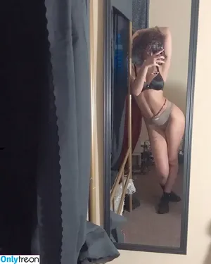 Nahbenji / nahhbenji nude photo #0010