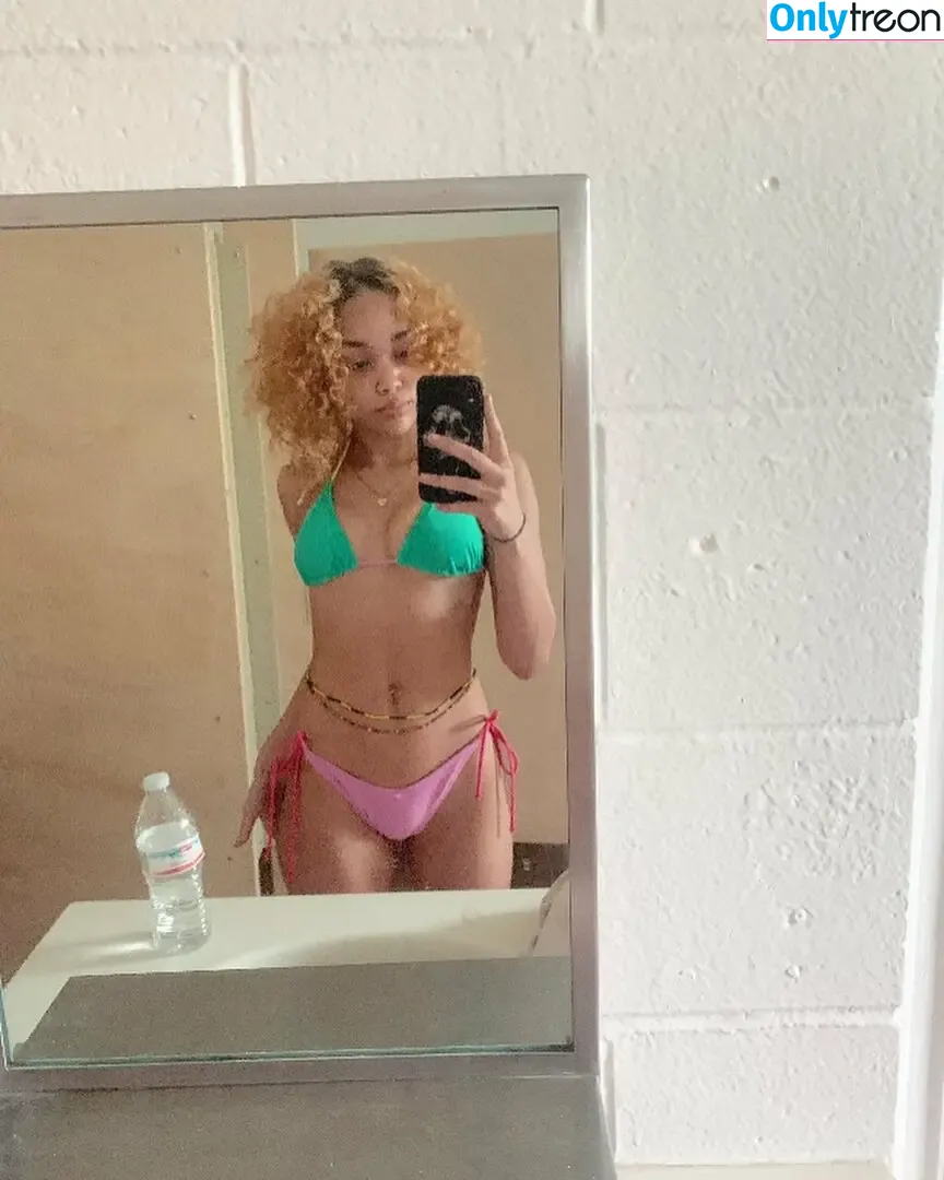 Nahbenji nude photo #0002 (nahhbenji)