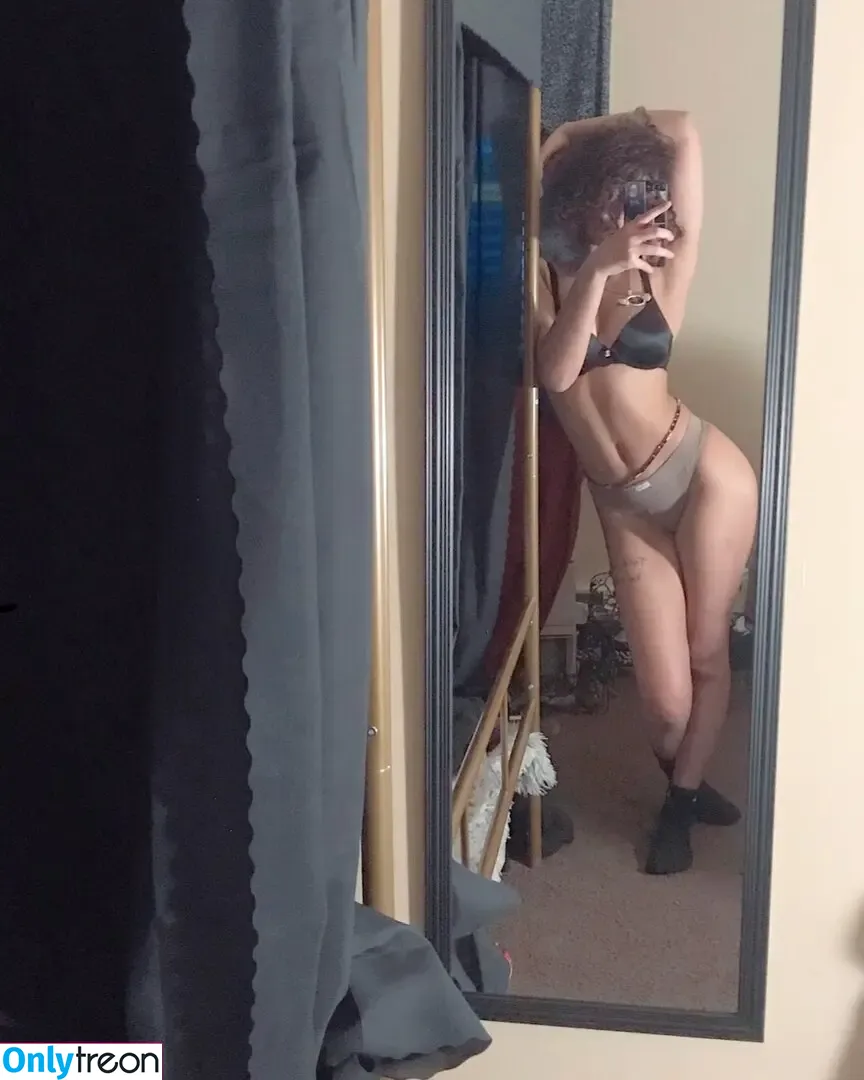Nahbenji nude photo #0010 (nahhbenji)