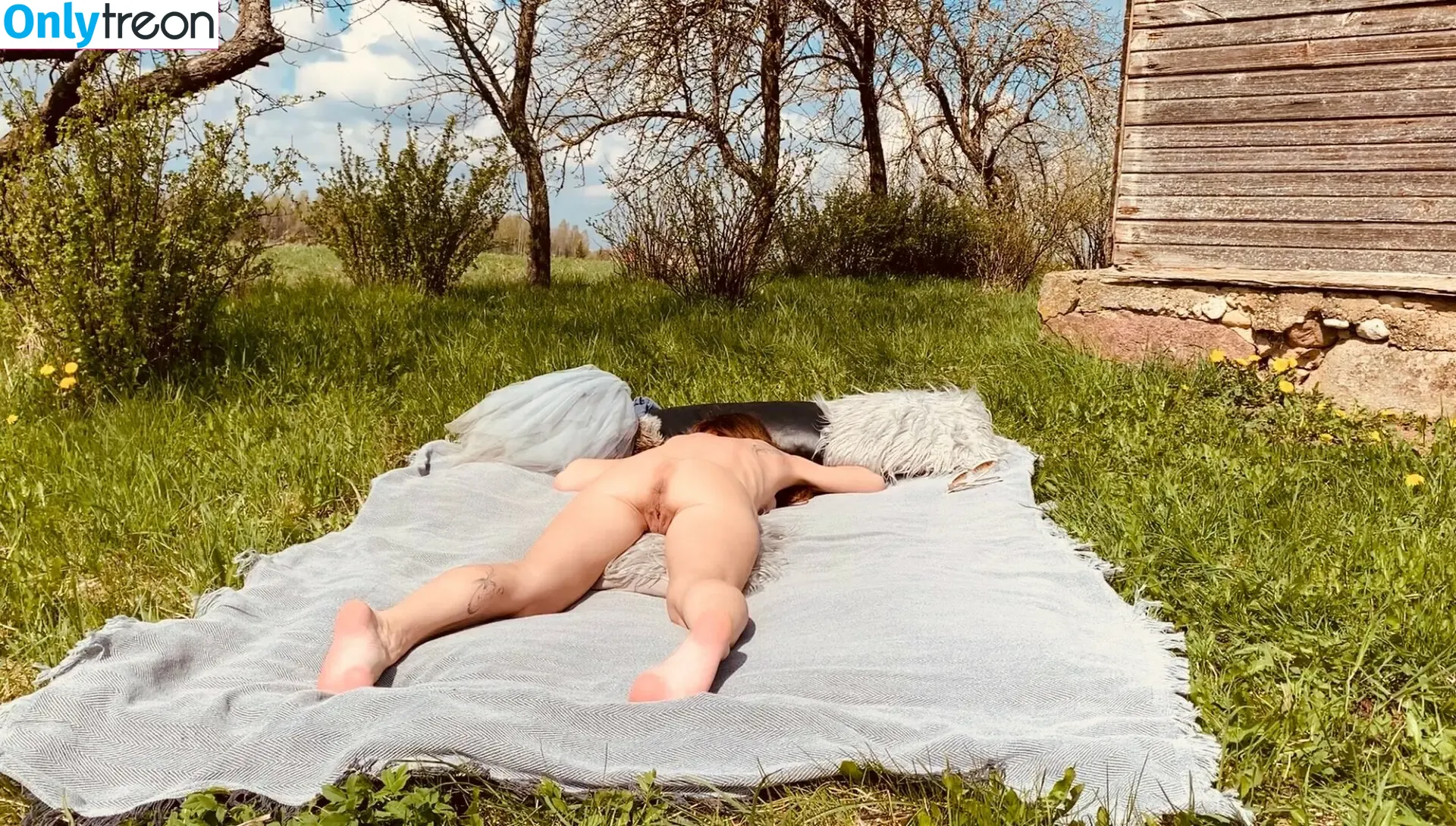nakedtraveler nude photo #0038 (WHITEWITCHASMRROLEPLAYS / WHITEWITCHINAVAN / nakedtraveler-nt / thenakedtraveler)