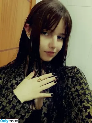 nameluaa / mhh2lu4 / pshlua nude photo #0023