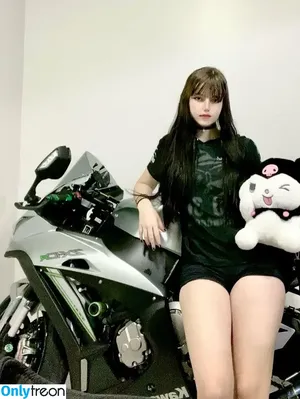 nameluaa / mhh2lu4 / pshlua nude photo #0027