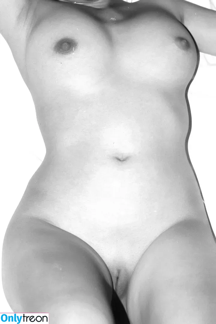Nanaxir nude photo #0004 (kingnasirx)