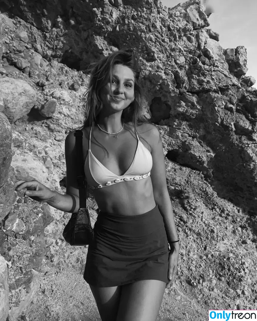 Naoli Hinterberger/ nude photo #0009 (Naoli Hinterberger/)
