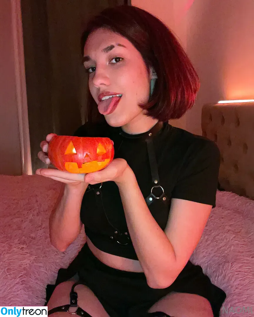 naomi_secret nude photo #0031 (naomifoxsecret)