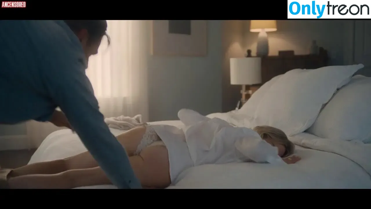 Naomi Watts nude photo #0382 (_NaomiWatts_ / naomiwatts)