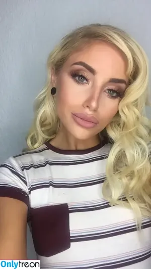 Naomi Woods / Lissapolooza / _lisssapolooza_ nude photo #0055