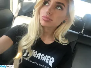 Naomi Woods / Lissapolooza / _lisssapolooza_ nude photo #0067