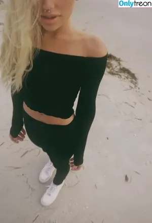 Naomi Woods / Lissapolooza / _lisssapolooza_ nude photo #0102