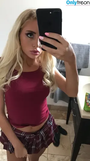 Naomi Woods / Lissapolooza / _lisssapolooza_ nude photo #0137