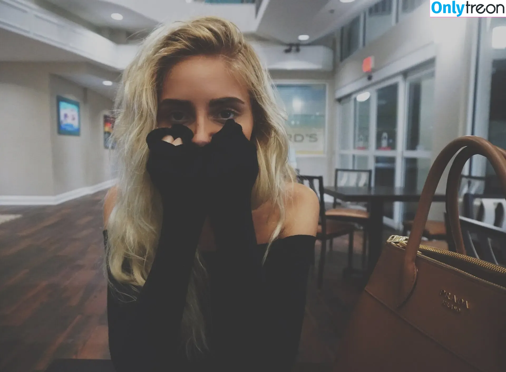 Naomi Woods nude photo #0111 (Lissapolooza / _lisssapolooza_)