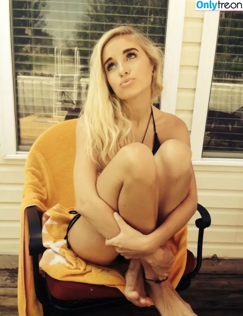 Naomi Woods nude photo #0158 (Lissapolooza / _lisssapolooza_)