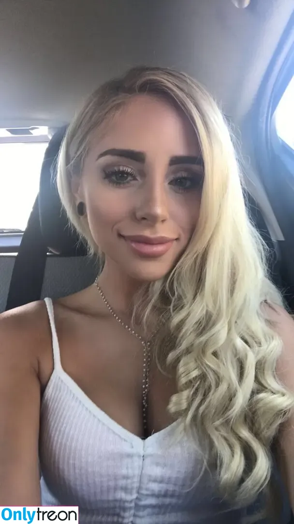 Naomi Woods nude photo #0164 (Lissapolooza / _lisssapolooza_)